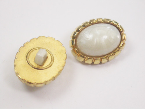 Button 13/16" x 5/8" Oval with Faux Pearl  Center   - Per Piece