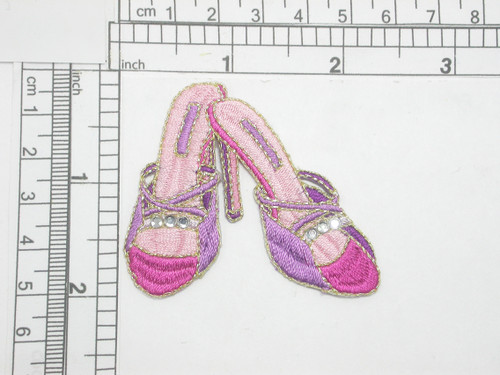 Footwear High Heel Sandal Pink Iron On Patch Applique

Fully Embroidered with Rhinestone detail

Measures 2 1/8" x 2 3/8" Wide Approximately