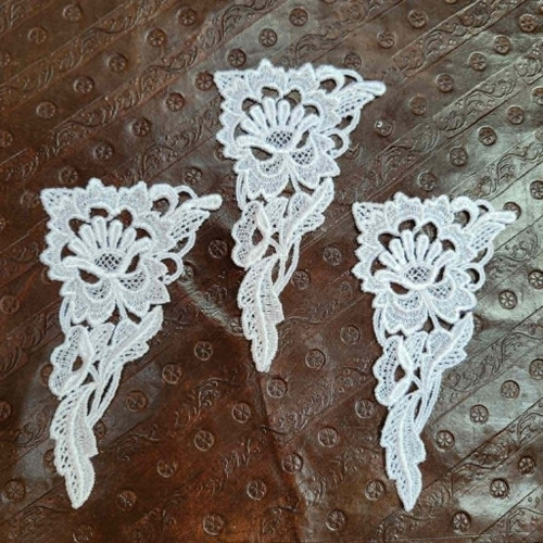 Venice Lace Box Daisy Appliques White 3 Pack