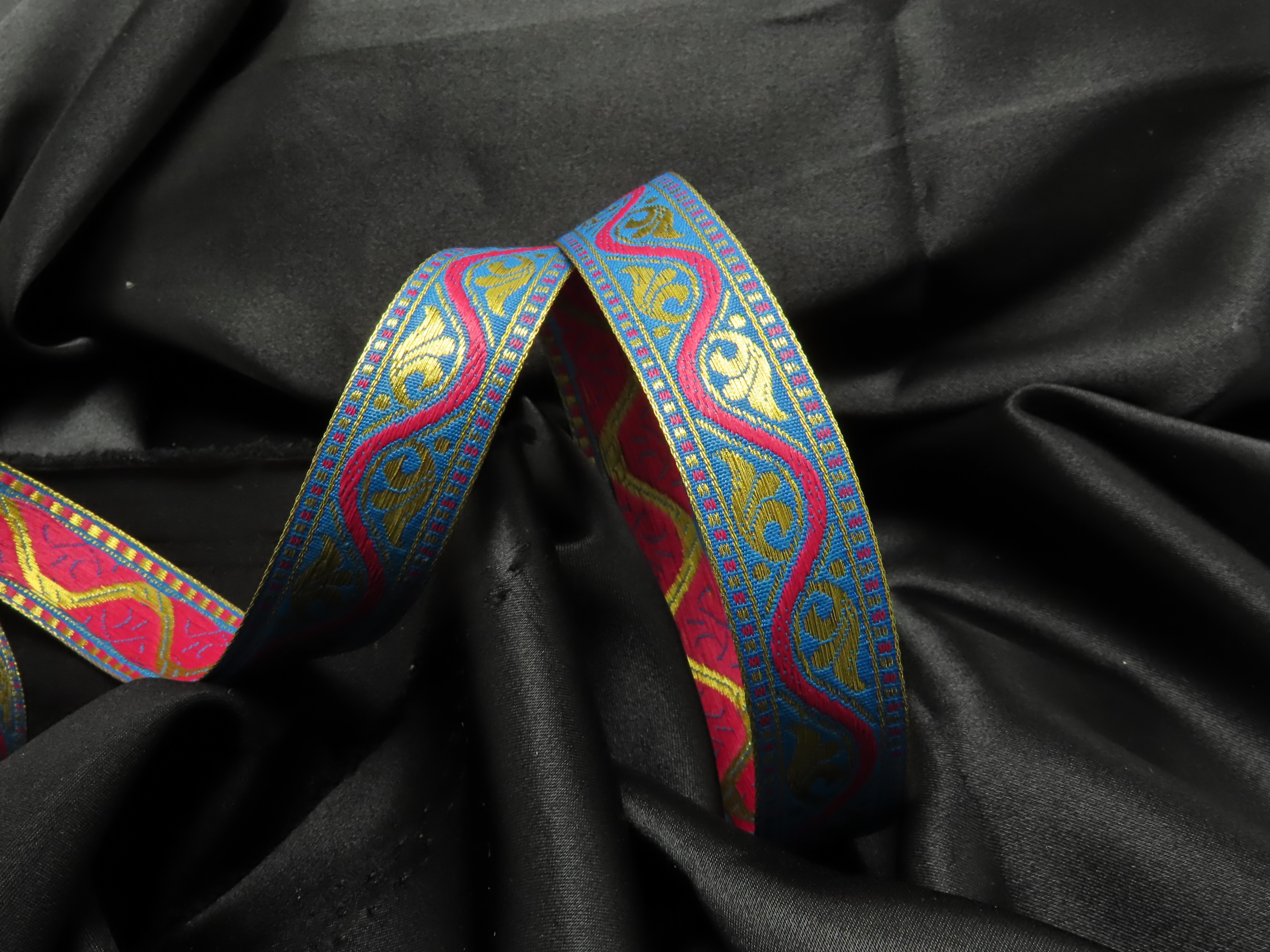 Metallic Jacquard Ribbon - Available in Two Colors – Hello Holidays