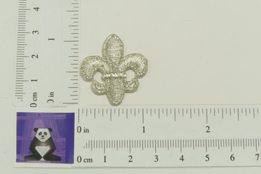 Fleur De Lys Iron On Applique 1 3/16