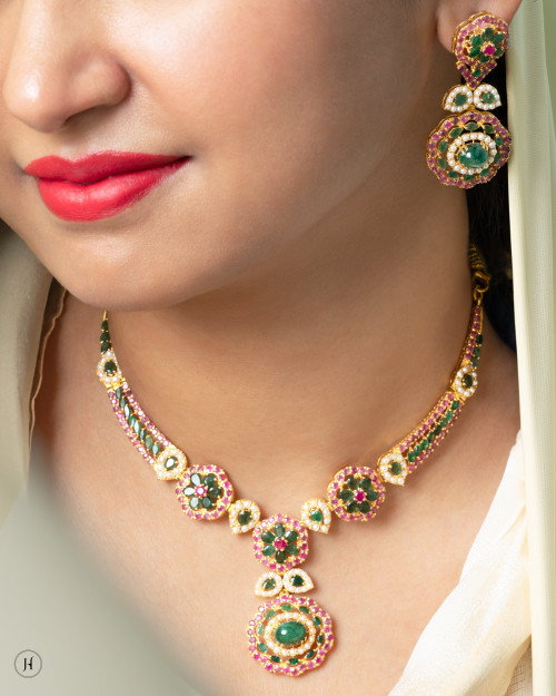 21K Yellow Gold Pakistani Gemstones Necklace Set