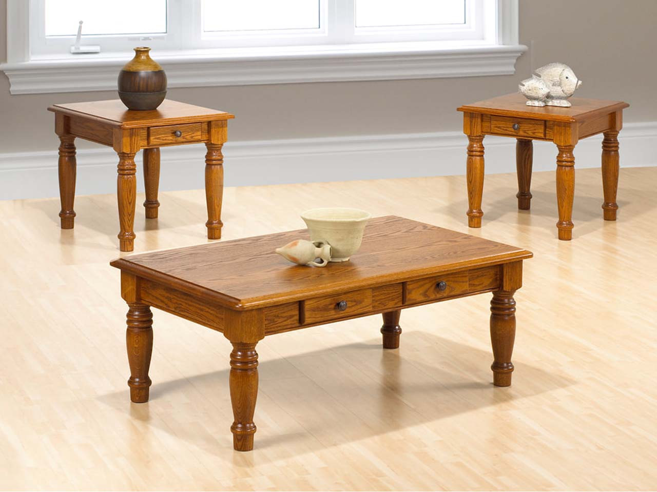 Oak Country Lane Coffee Table With 2 Drawers   36''D x 36''W x 19''H