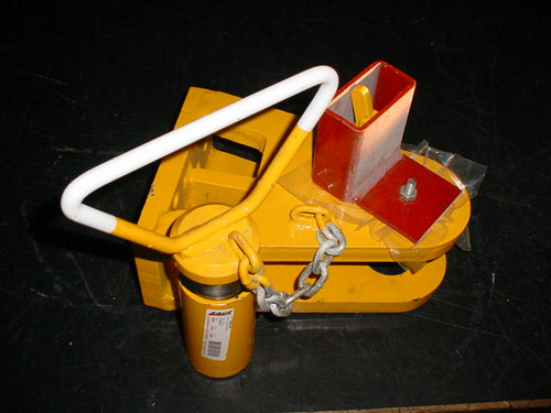 Hitch Tow with Pin and Holder for Stewart & Stevenson GT Series and TUG Models