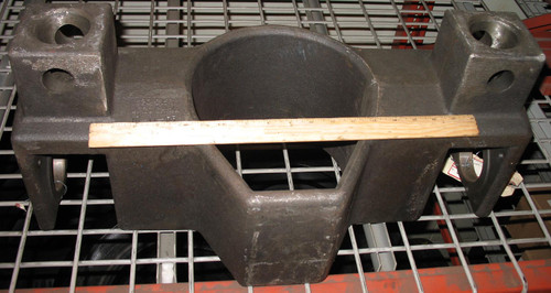 YOKE, LIFT CYL-6200197YOKE