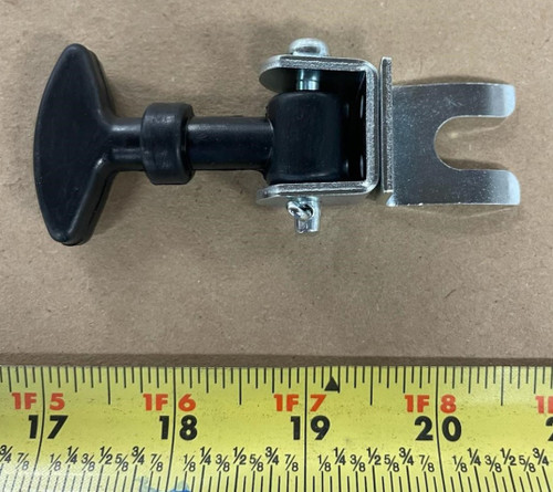 LATCH, BATTERY BOX RUBBER-T64018119