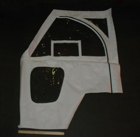 DOOR- VINYL MT TRACTOR L/H  WHITE-MTLD