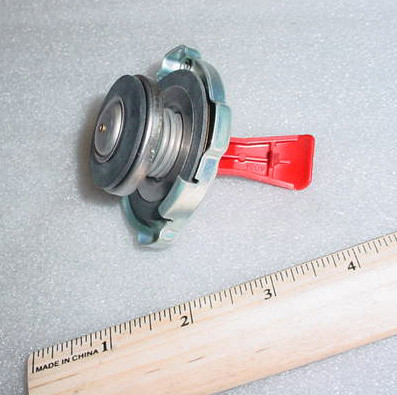 CAP, RADIATOR 13 LB W/ LEVER-31511CAP
