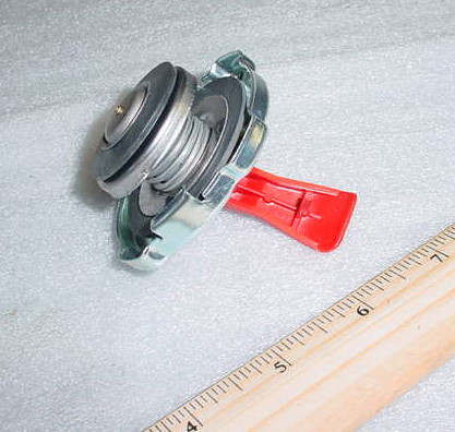 7LB Vented Radiator Cap for Ground Support Equipment