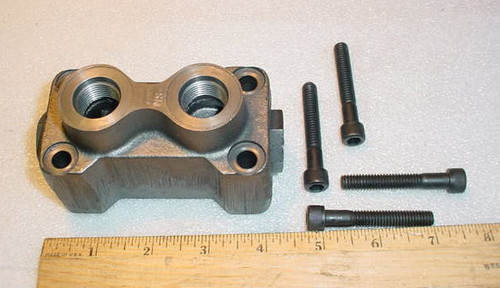 Valve Lock for Aviation Ground Support Equipment