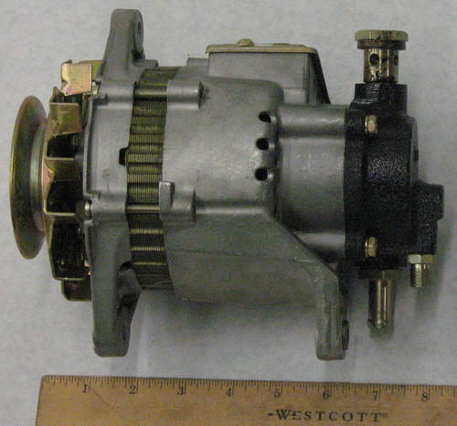 ALTERNATOR, 12V 40A WITH VACUUM PUMP