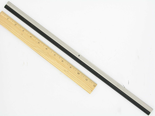 Heavy Duty 18-Inch Flat Wiper Blade for Aviation Ground Support Equipment