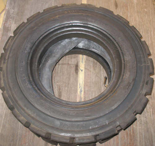 TYRE, 32 X 12.1-15 24 PLY-15559DS