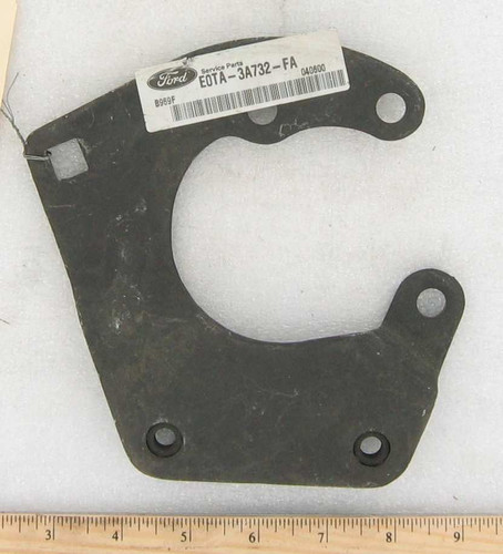 BRACKET, PUMP MOUNT-D7TZ3A732A
