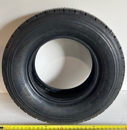 Michelin XPS Rib LT225/75R16 Tire 10PR for Ground Support Equipment