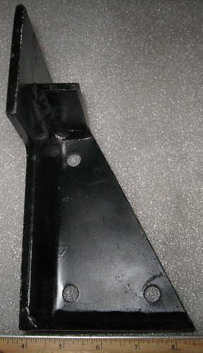 Mount, Engine Left Hand for Aviation Ground Support Equipment