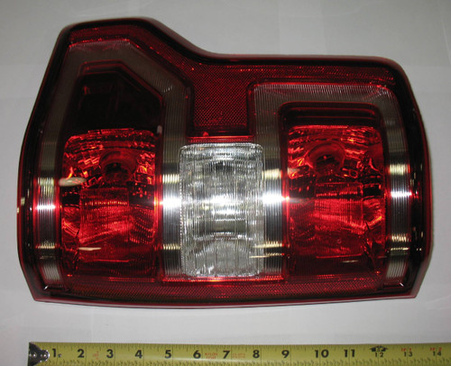 TAILLIGHT, Rear Right for Aviation Ground Support Equipment