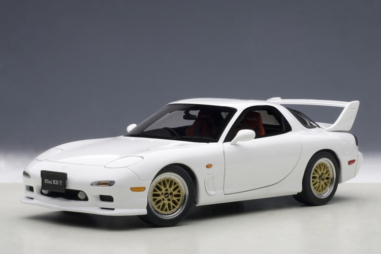 Auto art 1/18 759867 White Mazda RX-7 FD Tuned Version - Hobby Station