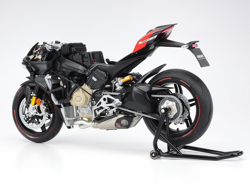 Tamiya 1/12 D'Antin Pramac Ducati GP4 Racing Motorcycle
