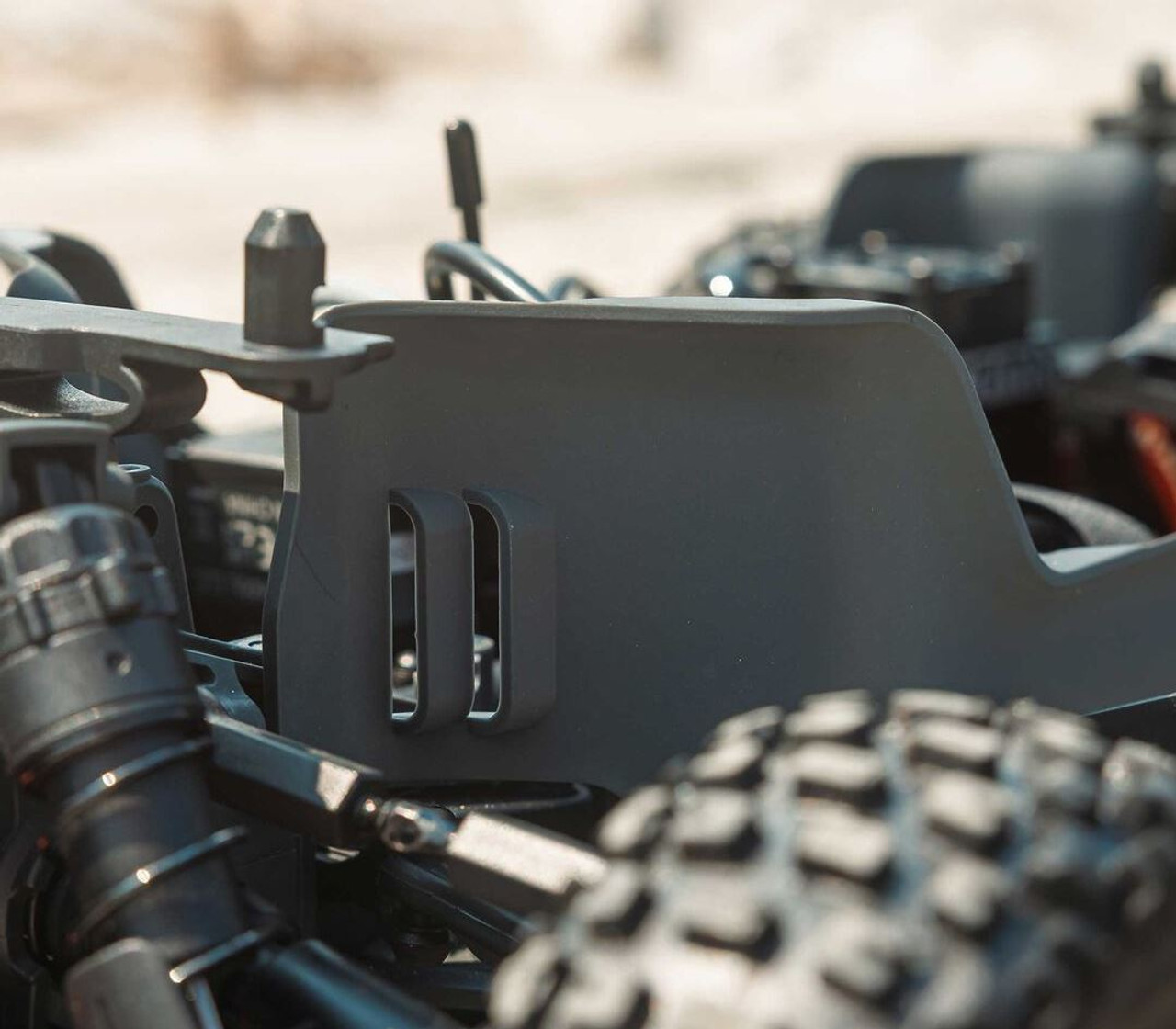 New For The ARRMA Typhon 223S, The Pro-Line Axis Tough-Color Gray Body. Molded In Gray Polycarbonate With No Painting Required, This Body Is All About Speed, Style, And Convenience. With A Low - Foto 3