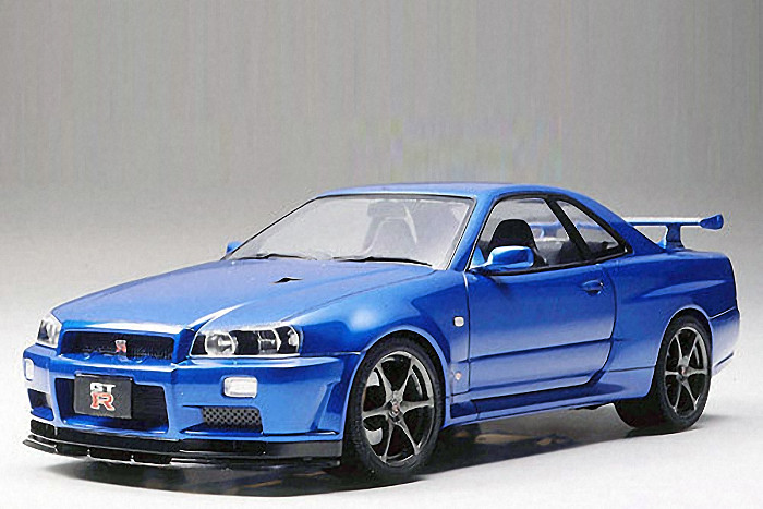 Tamiya 1/24 Nissan Skyline GT-R (R34) II Plastic Model