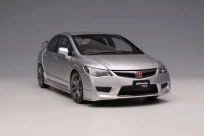 MOTORHELIX 1:18 Honda Civic Type-R (FD2) 2007 Early Version in Silver