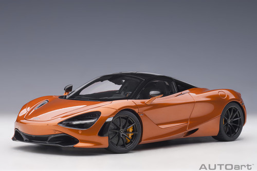 Auto Art 1/18 76074 McLaren 720S (Azores Orange)