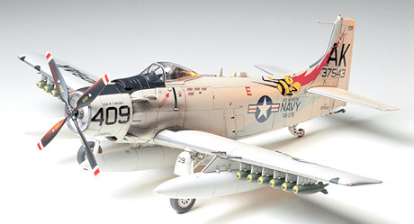 Tamiya- 1/48 Aircraft Skyraider U. S. Navy [61058]