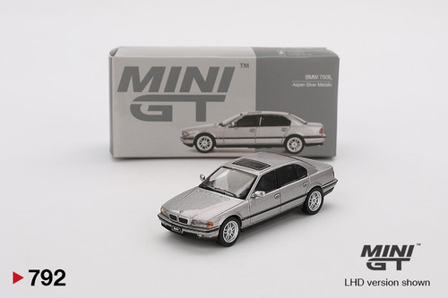Mini GT BMW 750IL Aspen Silver Metallic