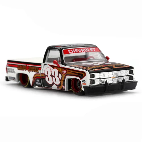Mini GT Chevrolet Silverado KAIDO Intimidator V1