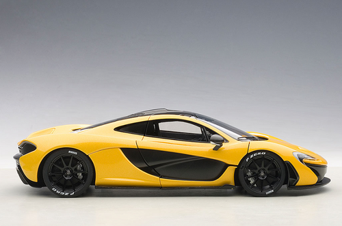 AUTOart 1/18 76021 Die-Cast McLaren P1 - Yellow