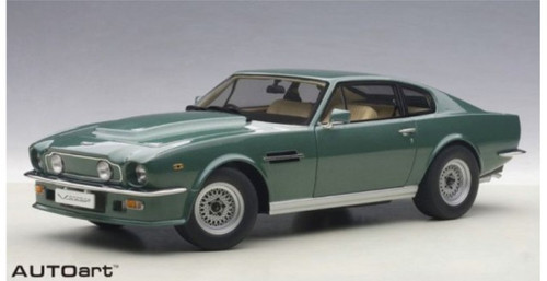 Auto Art 1/18 70224 ASTON MARTIN V8 VANTAGE 1985 (FOREST GREEN)