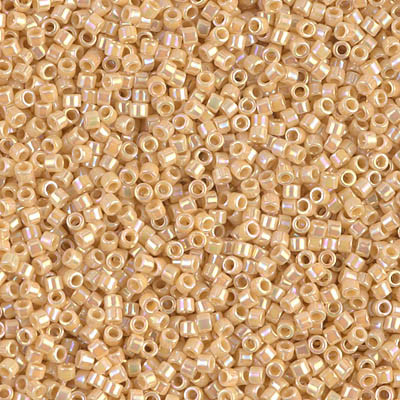 Delica Seed Bead - #1571 Pear Opaque Rainbow