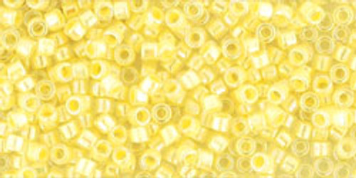 Toho Treasures 11/0 - #0770 Clear / Yellow Inside Color Lined Toho Treasures 11/0 - #0770 Clear / Yellow Inside Color Lined