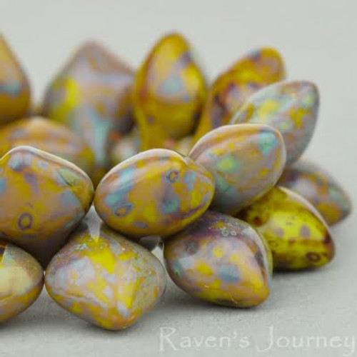 Spades (11x8mm) - Gaspeite Opaque with Picasso Fullcoat