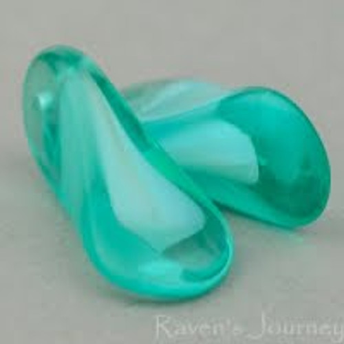 Duck Bills (9x18mm) - Aqua Green Transparent / White Opaque Core