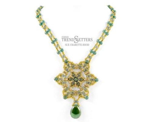 Tri-Star Necklace by Sue C.-Hood: Starman's Trendsetter Pattern