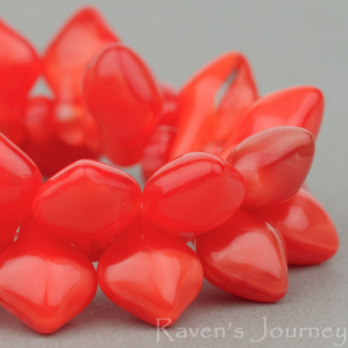 Spades (11x8mm) - Red Silk