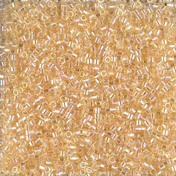 Delica Seed Bead - #1252 Light Straw Transparent Luster
