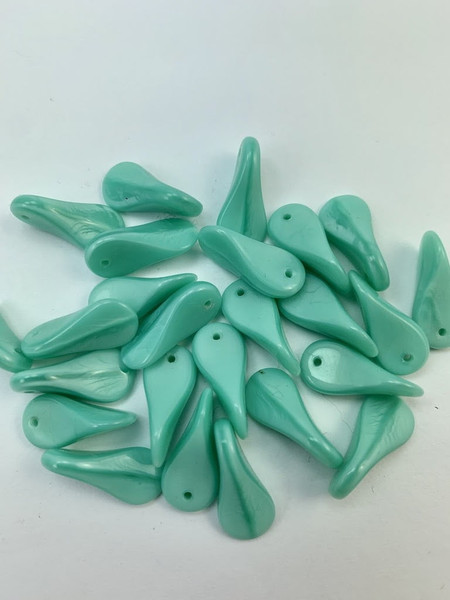 Duck Bills (9x18mm) - Turquoise Blue Silk