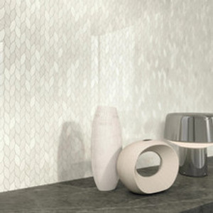 Calacatta Delicato Twist Satin Mosaic Calacatta Delicato Twist Satin Mosaic