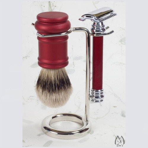 three piece set comes with merkur red barber pole double edge razor