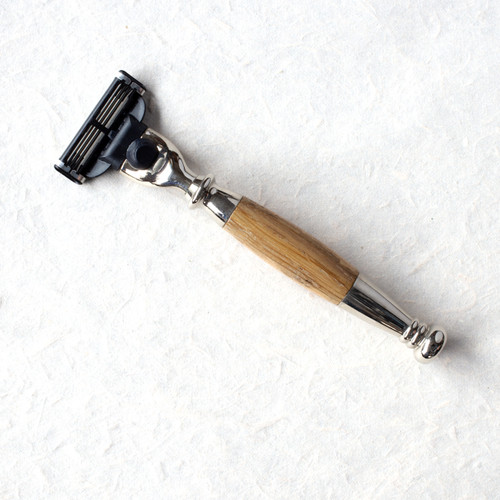Genuine Cedar Wood Handle Three Blade Mach3 Cartridge Razor