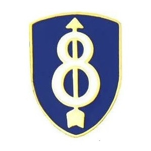 US Army 8th Infantry Division Hat / Lapel Pin