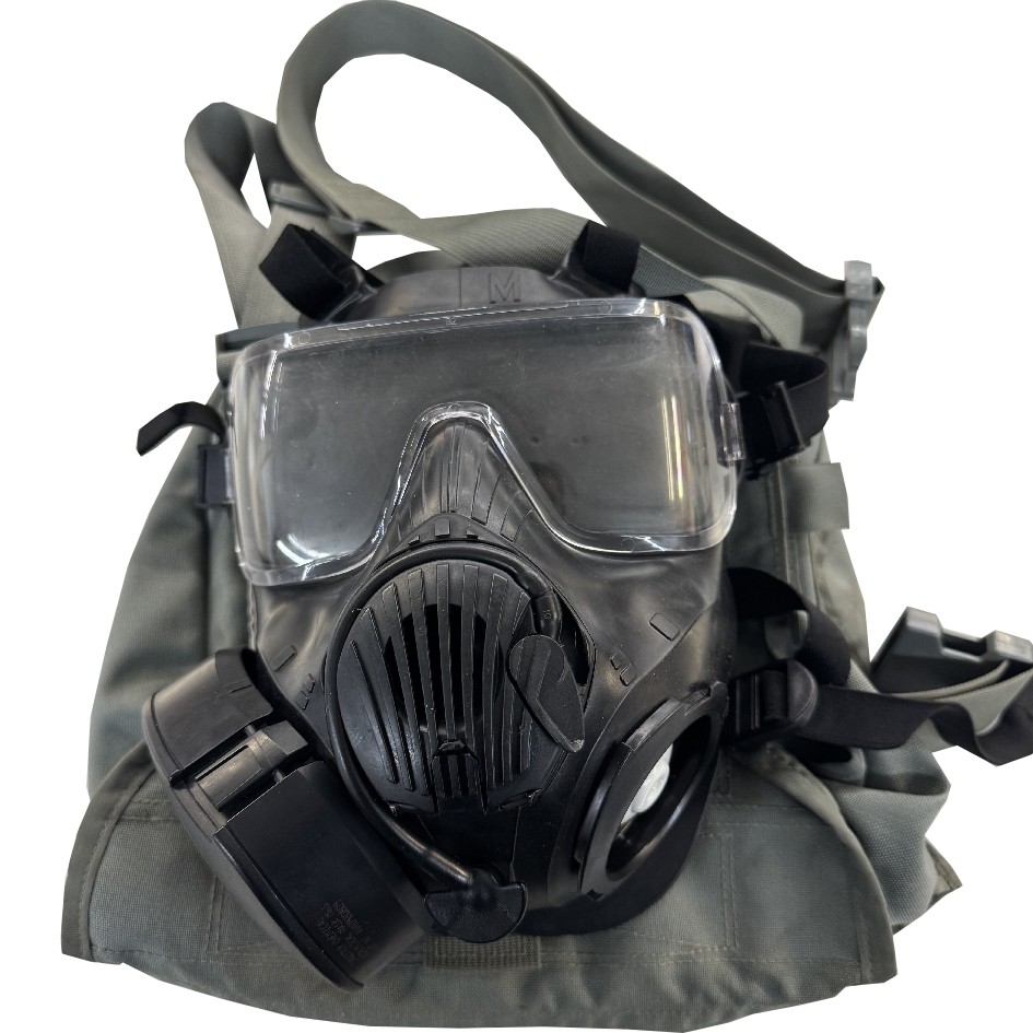 米軍　実物　 M50 GAS MASK MEDIUM ガスマスク　送料無料 米軍 実物 M50 GAS MASK MEDIUM ガスマスク 送料無料