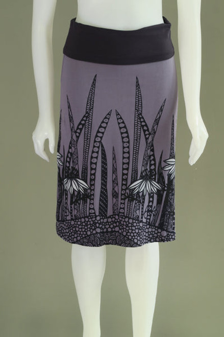 Leopards & Roses® Black & Grey Fern Skirt