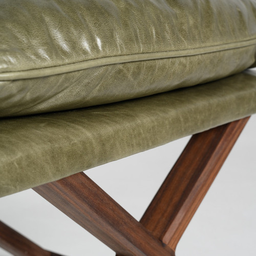 Oakley Pillowtop Bench Oakley Pillowtop Bench