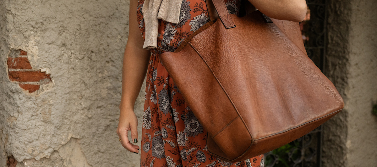 best leather travel tote bag Best Leather Tote Bag for Travel in 2026: Why Simplicity Wins