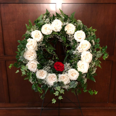 Everlasting Love Small Wreath 