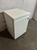 White Bosch Medium Sized Fridge (6D1-46A-FAF)